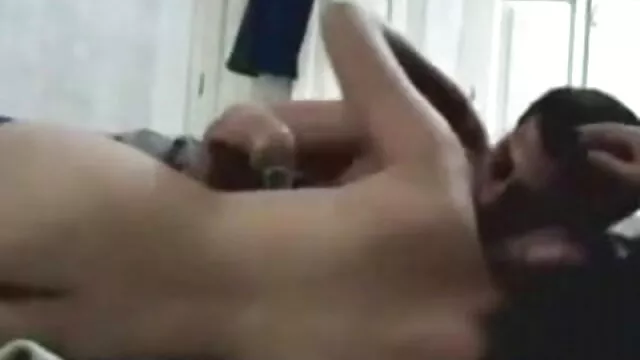 একগুঁয়ে একটি বড় বংলা xx প্রবাহ বহিস্কার