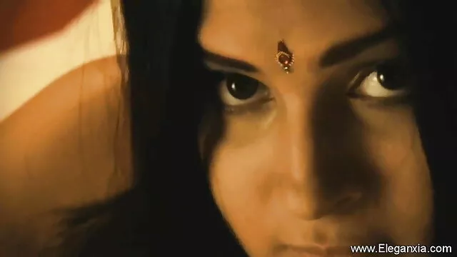 মাই বংলা xx এর যৌন্য উত্তেজক বহিরঙ্গন