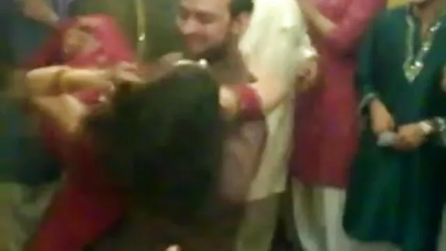 মেয়ে বাংলা দেশি xx সমকামী