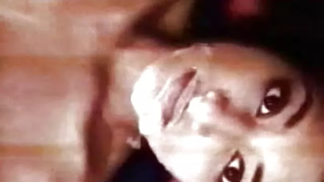 চশমা, স্বর্ণকেশী, স্কুল দিয়ে বাংলা sex xx দেখতে সঙ্গে একটি স্বর্ণকেশী স্কুল