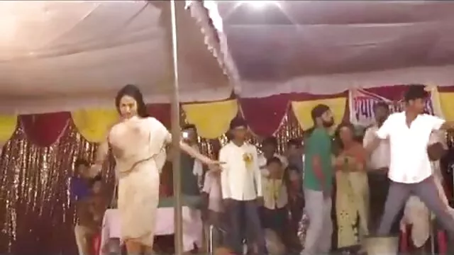 স্বামী ও বাংলা xx video hd স্ত্রী)