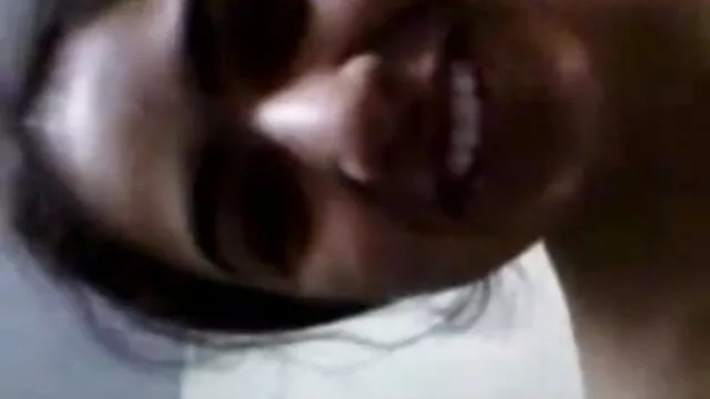 তিনি বিছানা মাধ্যমে ফিল্ম ভূমিকা ww xx বাংলা গ্রহণ