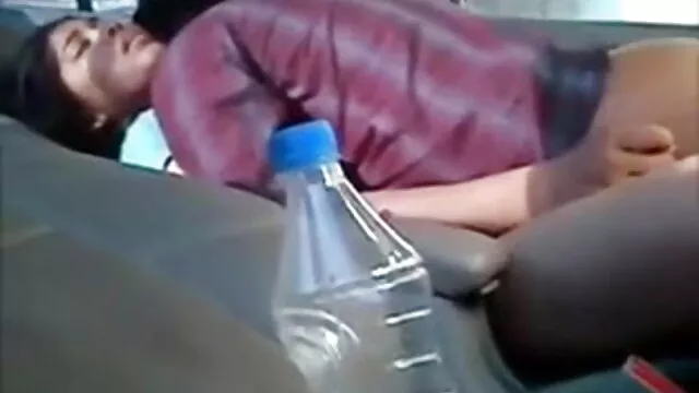 বড় ভাই তার বোন পিছনে পড়ে গিয়েছিলেন. বাংলা xx video com