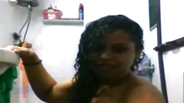এক মহিলা বহু পুরুষ, xx চুদা চুদি প্রসাব করা,