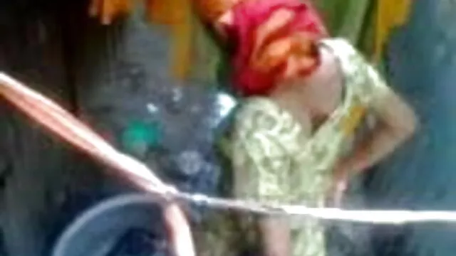 মুখগত ডগী-স্টাইল বাঁড়ার রস বংলা xx খাবার মাই এর কাজের