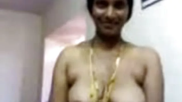 মাই এর, বাংলা xx vedio তিনে মিলে, মেয়ে সমকামী