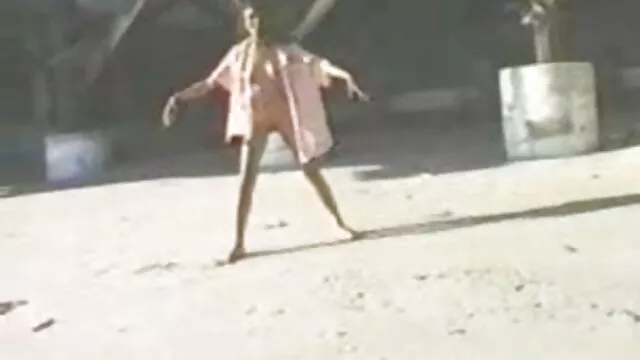 স্বামী বাংলাদেশি xx ও স্ত্রী